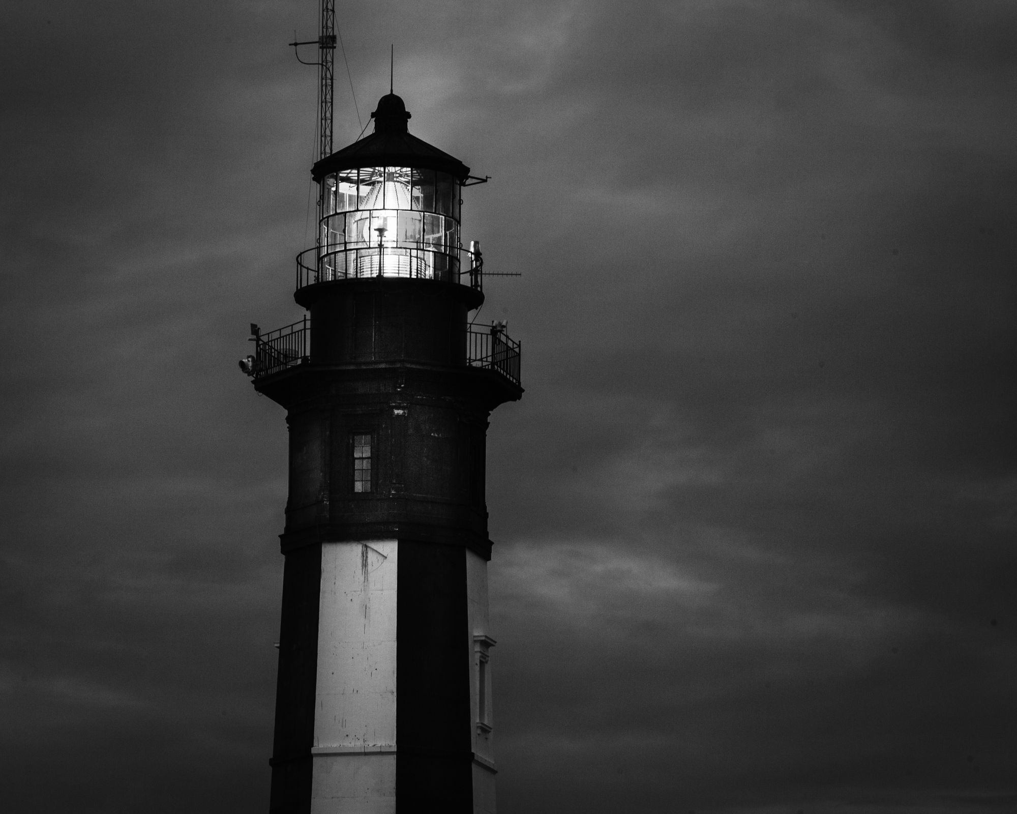 photograph by Bryan Hatchett, copyright, Bryan Hatchett, black & white photograph, Cape Henry Lighthouse, Ft. Story, Virginia Beach, Virginia, night photography.