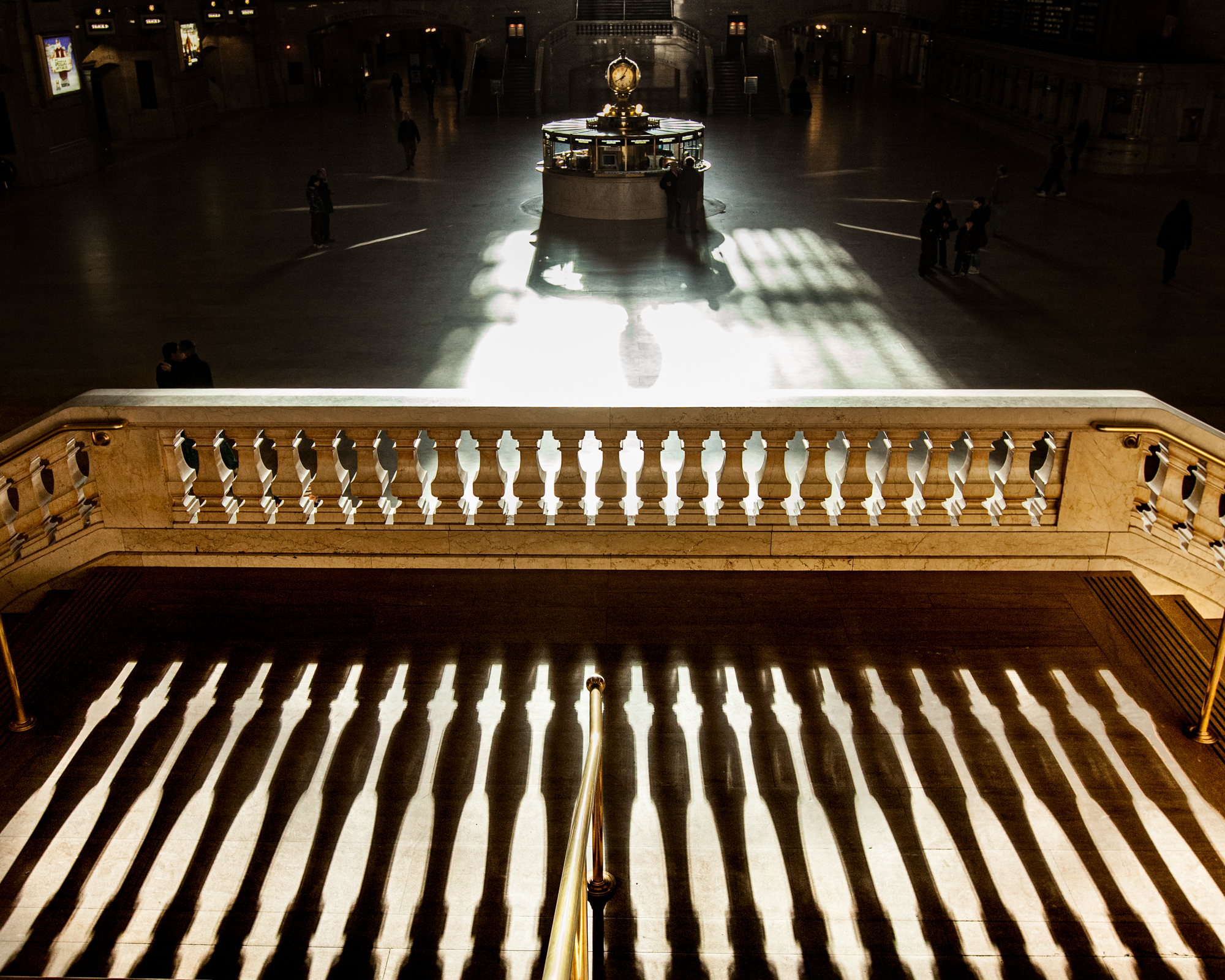 photograph by Bryan Hatchett, copyright, Bryan Hatchett, color photograph, stairway in Grand Central Terminal, New York City