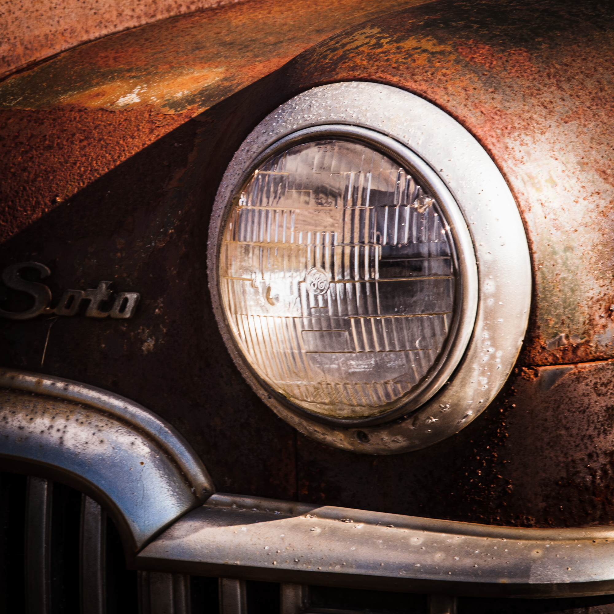 photograph by Bryan Hatchett, copyright, Bryan Hatchett, color photograph, Buick DeSoto